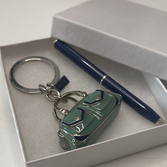 Coach Teal and Navy Enamel Bag Keychain and Black Vintage Coach Pen - Picture 7 of 7